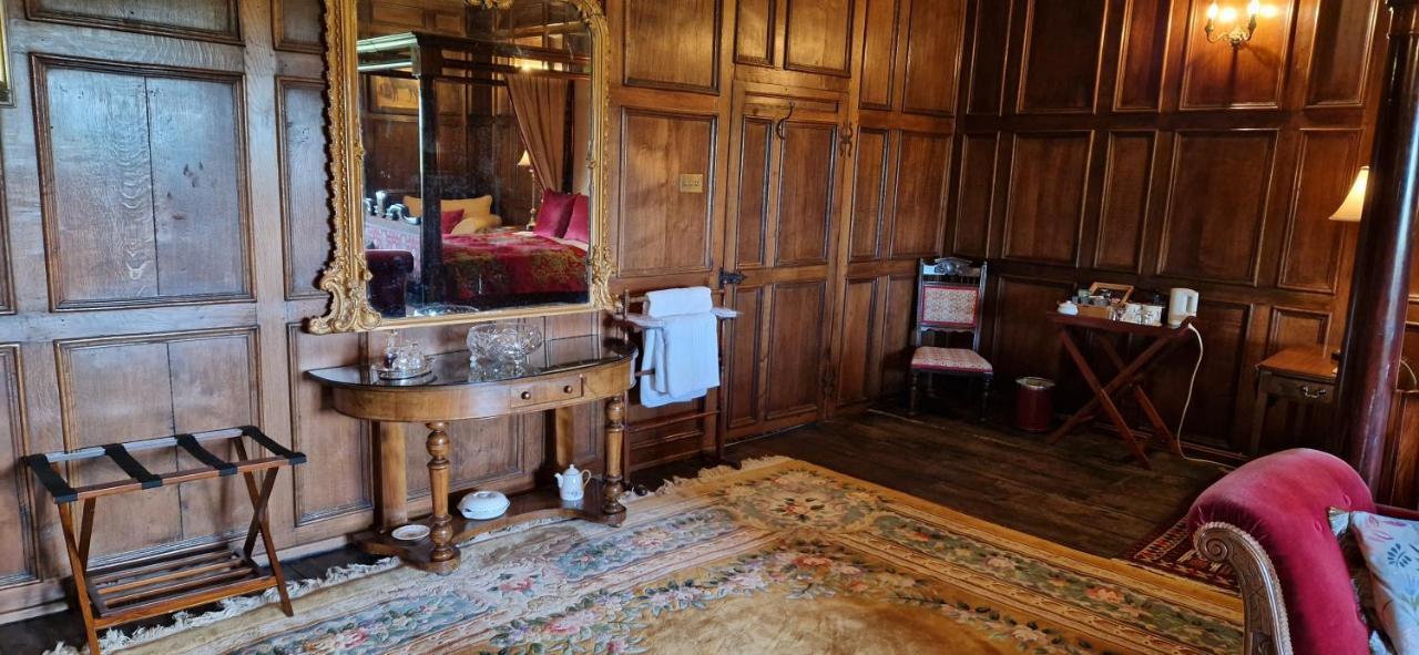 Braithwaite Hall Bed & Breakfast Middleham Esterno foto
