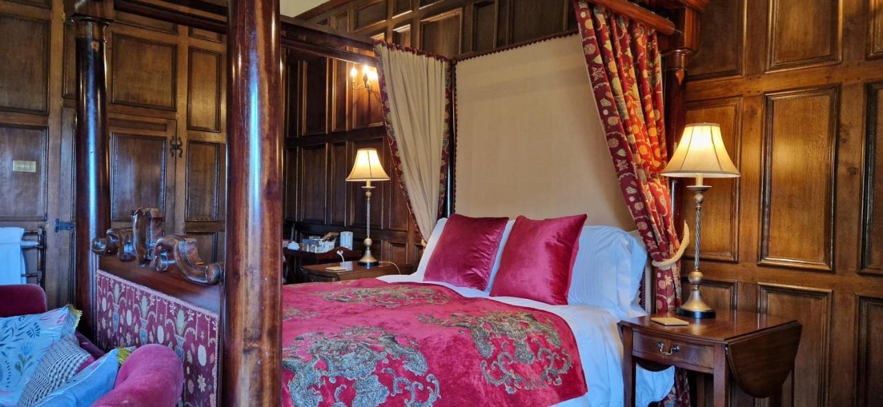 Braithwaite Hall Bed & Breakfast Middleham Esterno foto