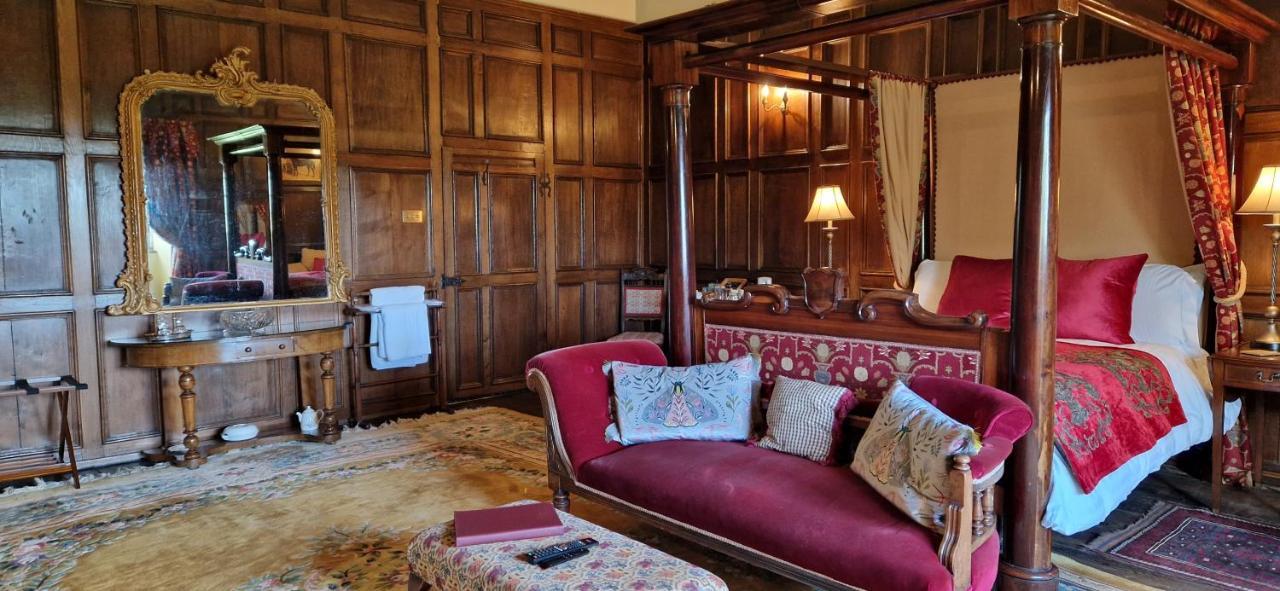 Braithwaite Hall Bed & Breakfast Middleham Esterno foto