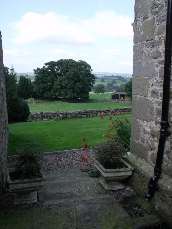 Braithwaite Hall Bed & Breakfast Middleham Esterno foto