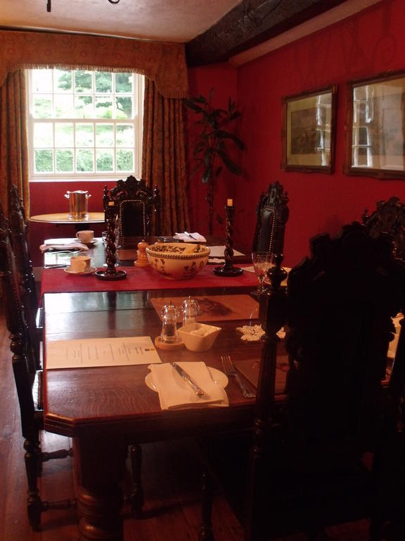 Braithwaite Hall Bed & Breakfast Middleham Esterno foto